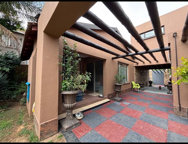 3 BEDROOM HOUSE FOR SALE IN BRACKENDOWNS